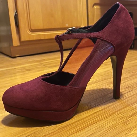 Suede Burgundy High Heels | Size 8.5 - Picture 11 of 11